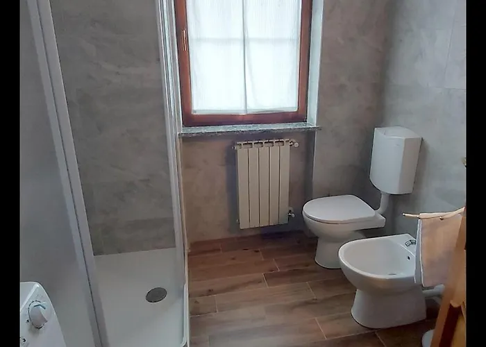 Il Gatto Ombrellaio - Gateway To Stresa, Maggiore And Mountains *